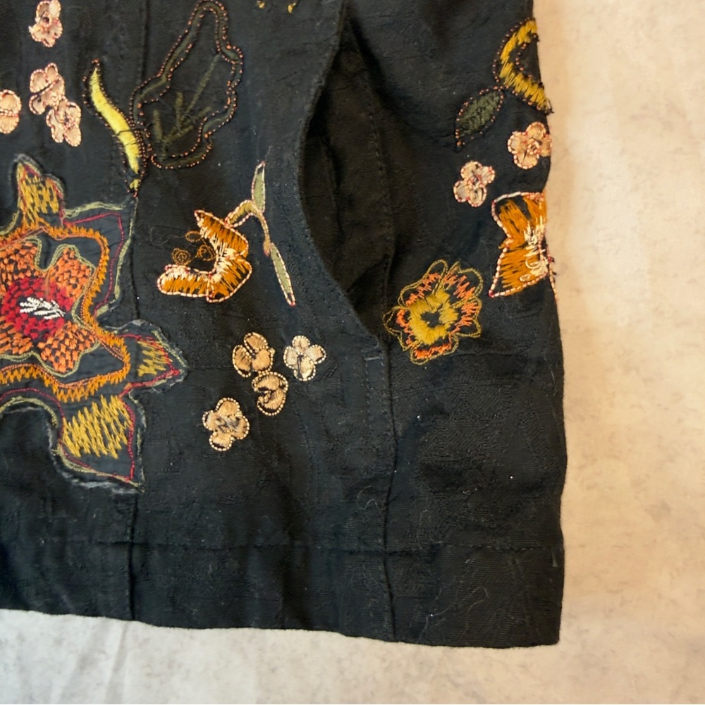 Laura Ashley Vintage Black Floral Embroidered Cotton‎ Jacket - Size XL - Picture 6 of 9